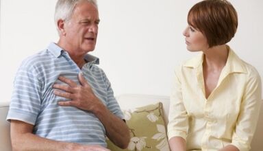 Łagodny ból w okolicy klatki piersiowej wskazuje na drugi stopień osteochondrozy klatki piersiowej